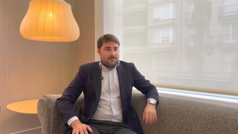 Juan Mancha durante la entrevista Camino al ROAC
